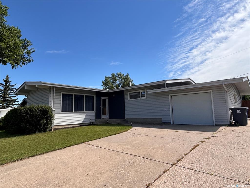 6 Churchill Place, SK042422, Saskatchewan,