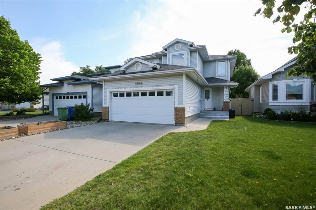 Second View of 3544 Basswood Grove, Woodland Grove, Regina, Saskatchewan, S4V 2T5