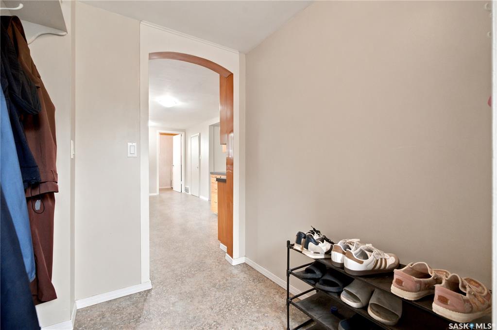 Fifth View of 100 Railway Avenue S, Maymont, Saskatchewan, S0M 1T0
