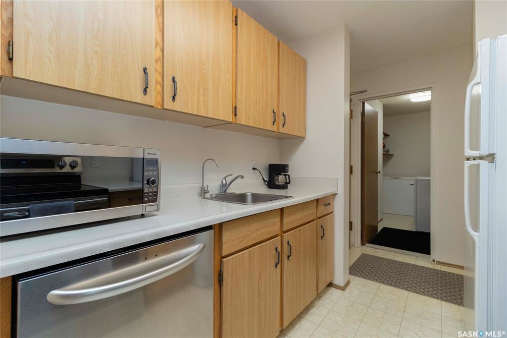 Third View of 425 115th Street E #111, Forest Grove, Saskatoon, Saskatchewan, S7N 2E5