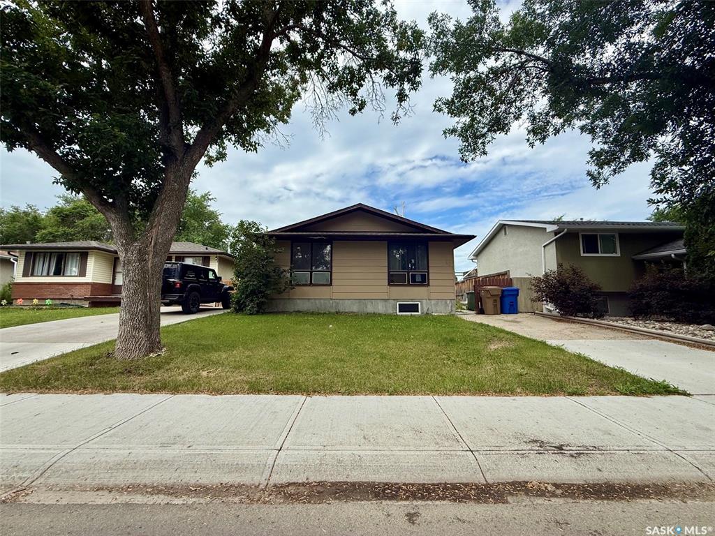 MLS® listing #SK042549 for sale located at 90 Turner Crescent