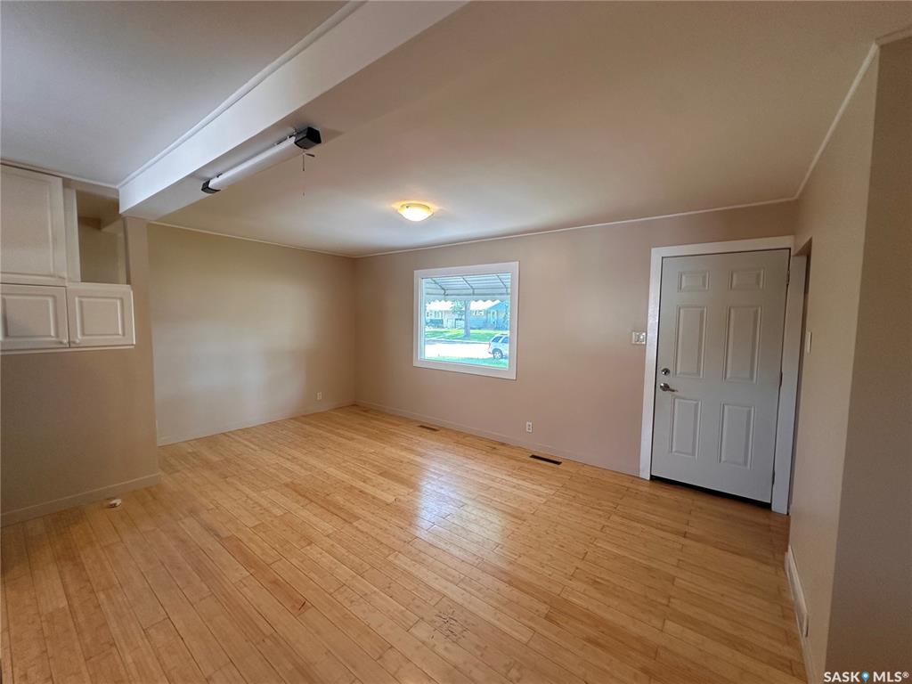 Fourth View of 1106 10th Avenue E, Glen Elm Park, Regina, Saskatchewan, S4N 0J2