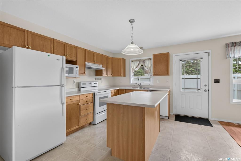Fifth View of 119 Mckendry Avenue W #3, Melfort, Saskatchewan, S0E 1A0