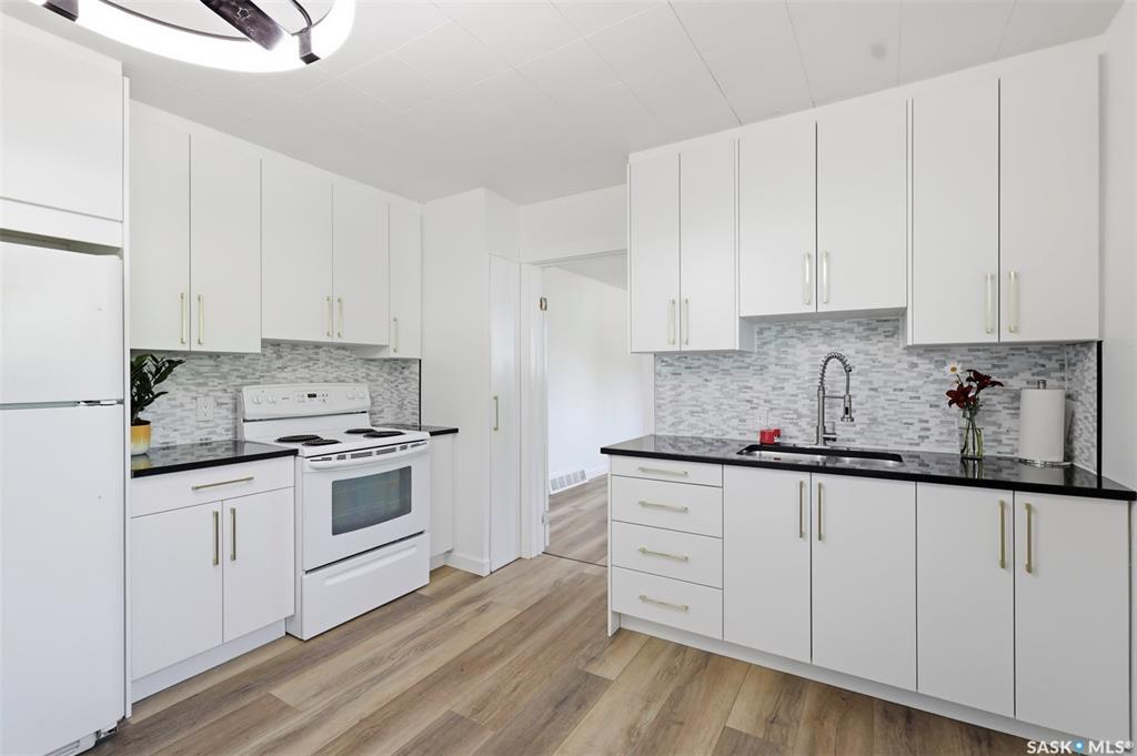 925 O Avenue S, SK042612, Saskatchewan,