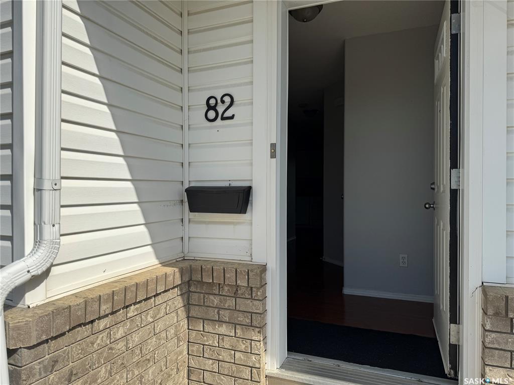 Third View of 203 Herold Terrace #82, Lakewood S.C., Saskatoon, Saskatchewan, S7V 1H5