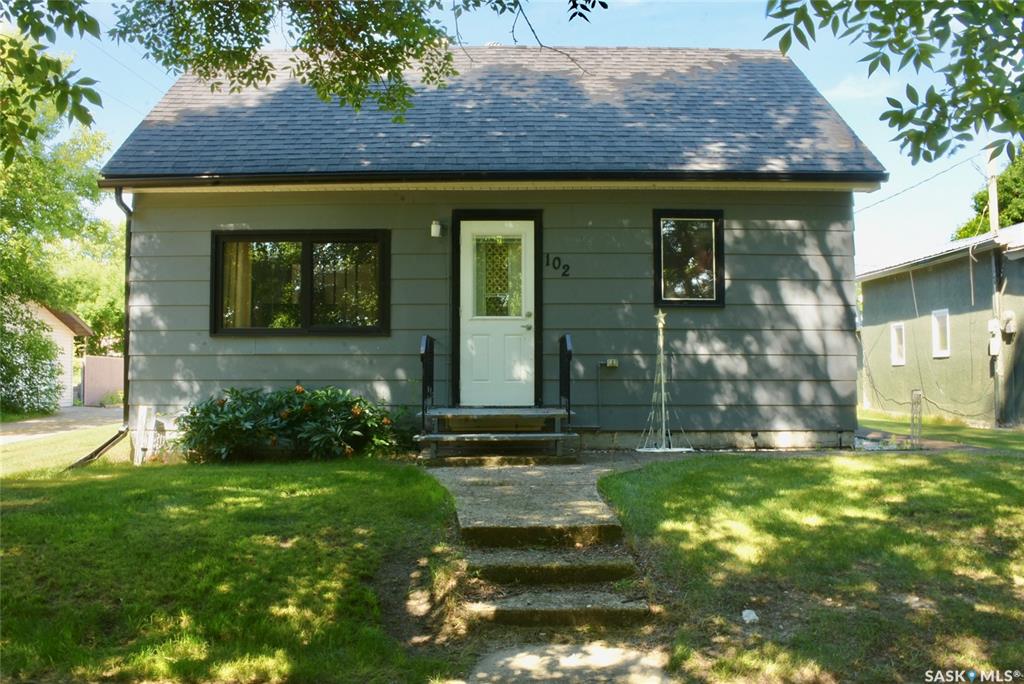 MLS® listing #SK042655 for sale located at 102 Mckendre Street