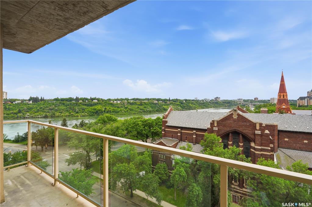 902 Spadina Crescent E #802, SK042663, Saskatchewan,