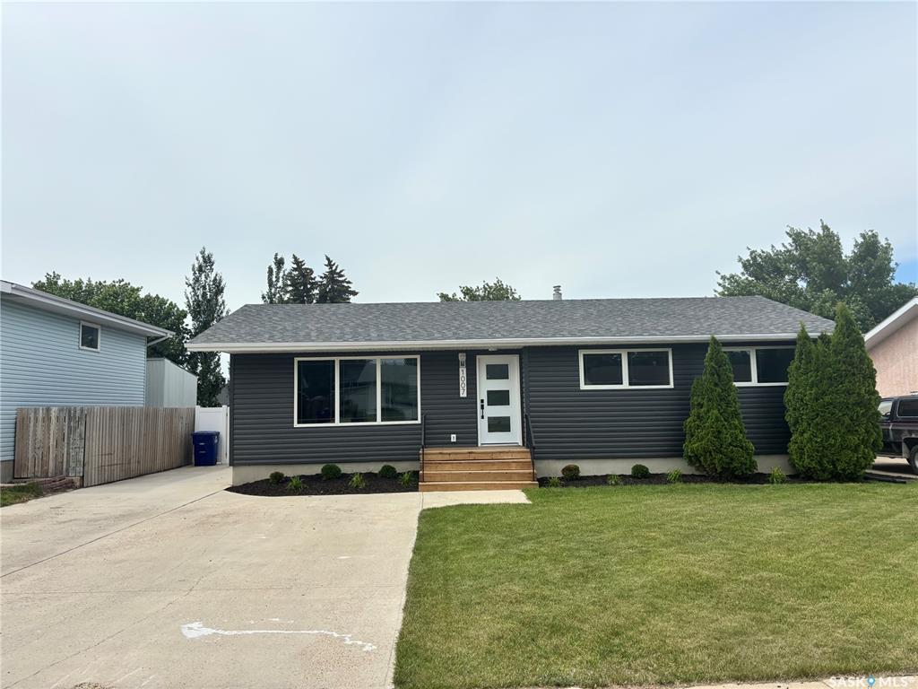 1007 2nd Street W, SK042687, Saskatchewan,