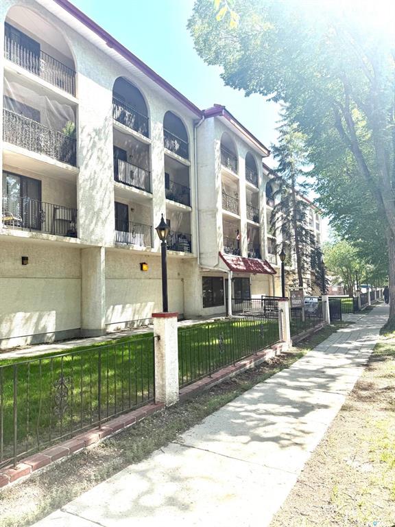 Second View of 2125 Osler Street #404, General Hospital, Regina, Saskatchewan, S4P 4G9