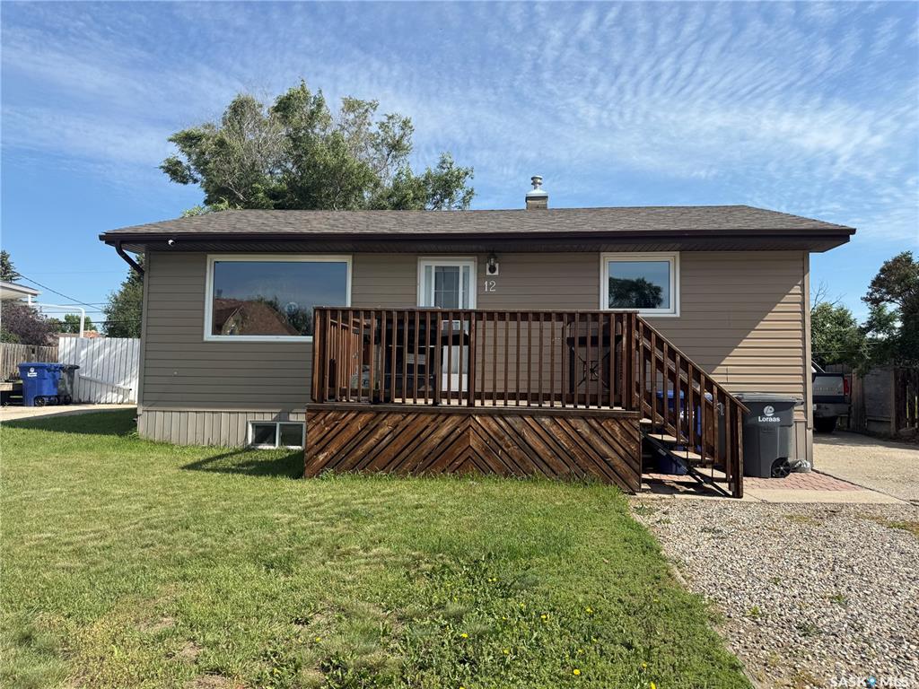 12 6th Street Crescent W, SK042757, Saskatchewan,