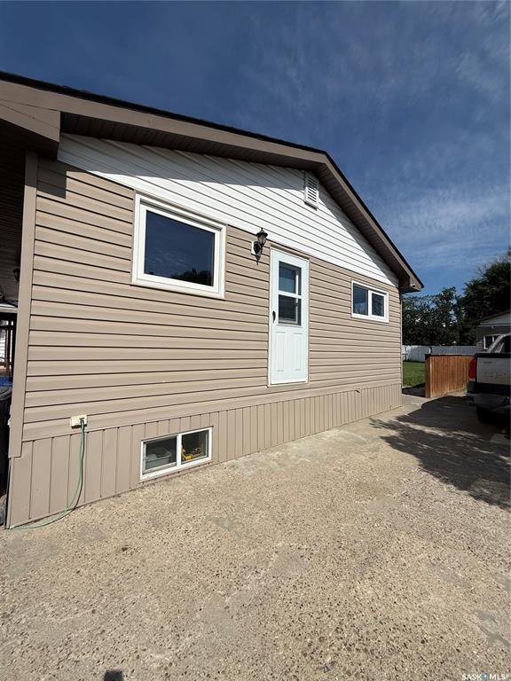 Second View of 12 6th Street Crescent W, Kindersley, Saskatchewan, S0L 1S0