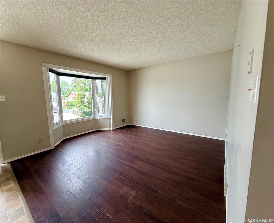Fourth View of 330 Aspen Drive, Swift Current, Saskatchewan, S9H 4T1