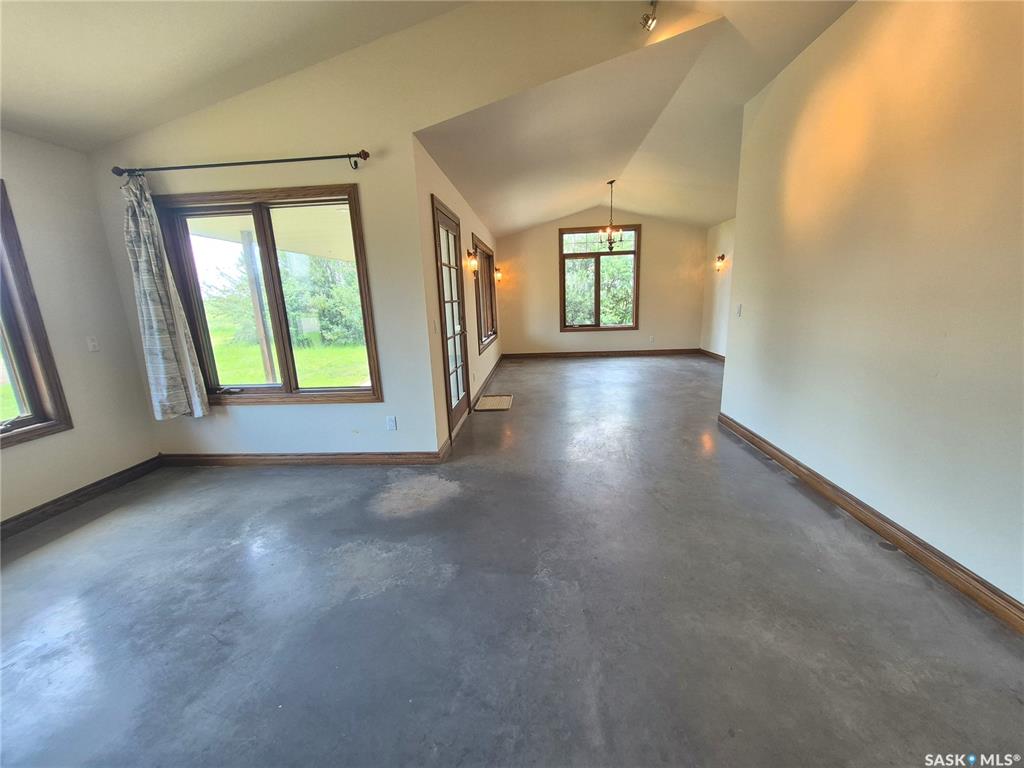 Fifth View of 825 Geisen Street, Radville, Saskatchewan, S0C 2G0