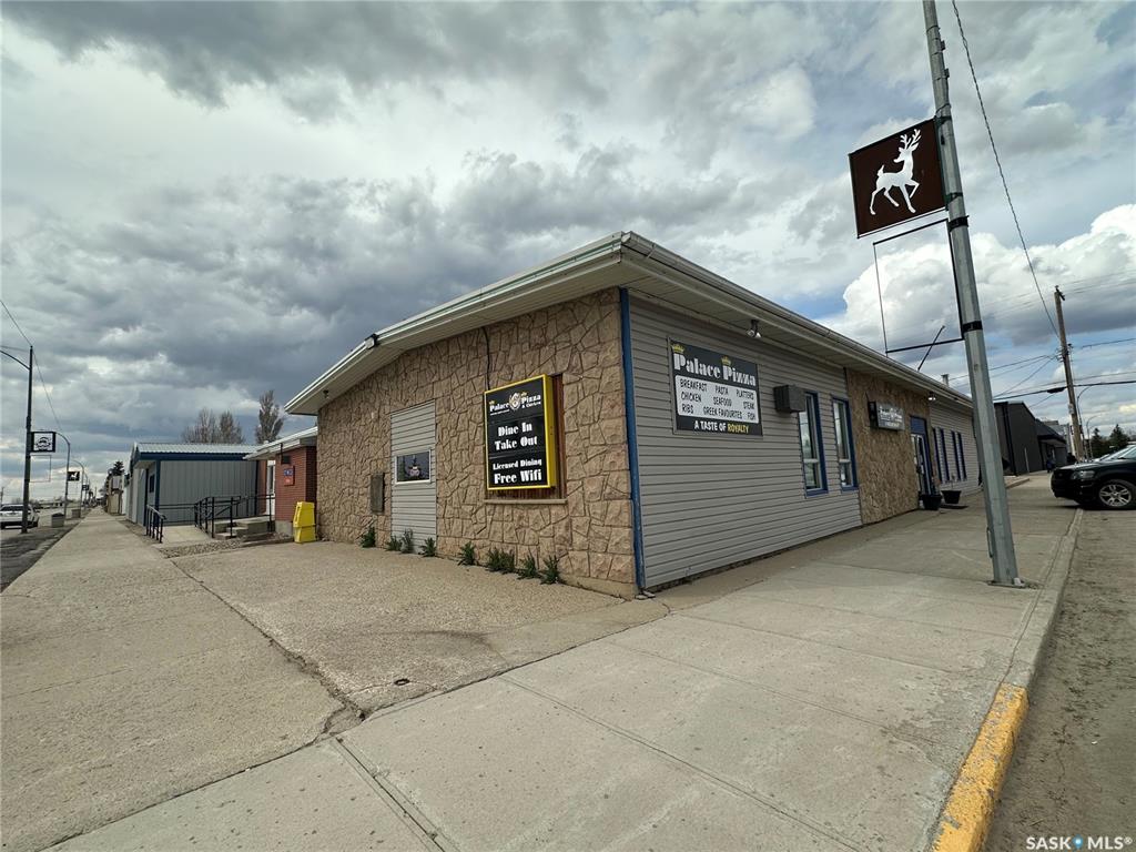 Second View of 101 Railway Avenue Ne, Watson, Saskatchewan, S0K 4V0