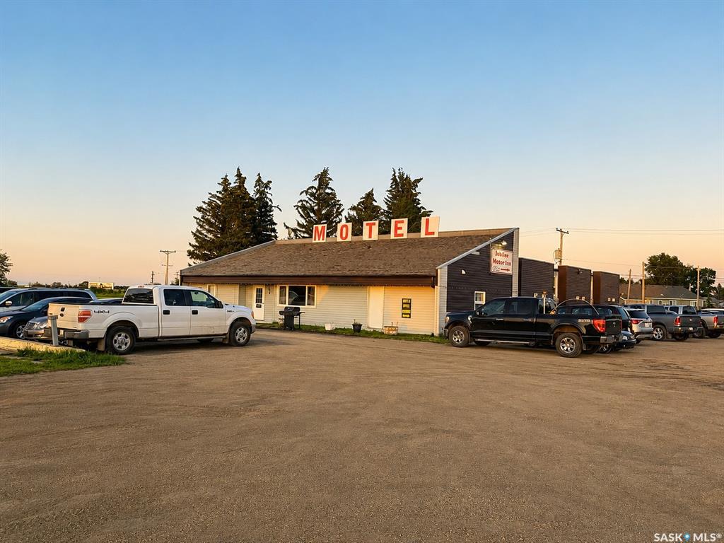 MLS® listing #SK043087 for sale located at 304 King Edward Street
