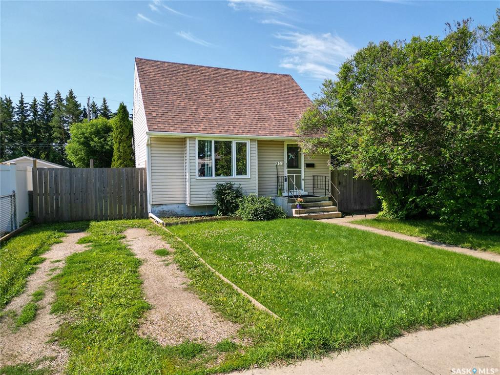 MLS® listing #SK043110 for sale located at 931 4th Street E