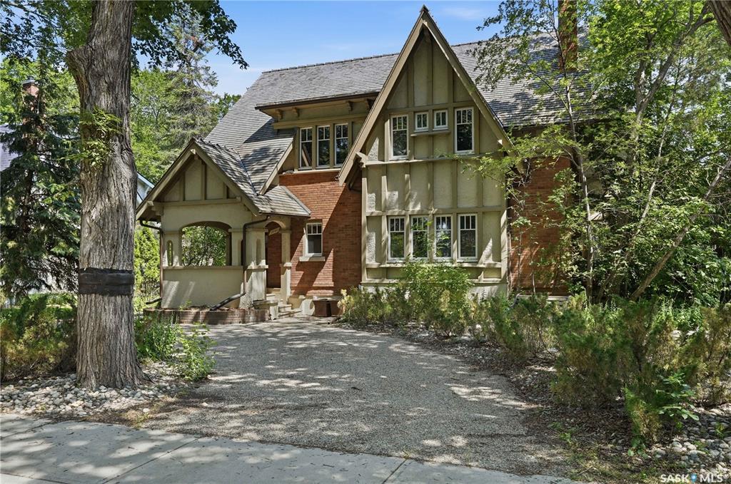 MLS® listing #SK043205 for sale located at 3151 Angus Street