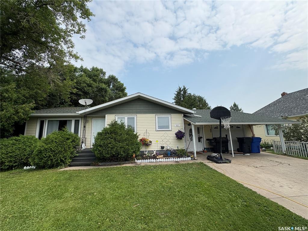 312 Bismark Avenue, SK043283, Saskatchewan,