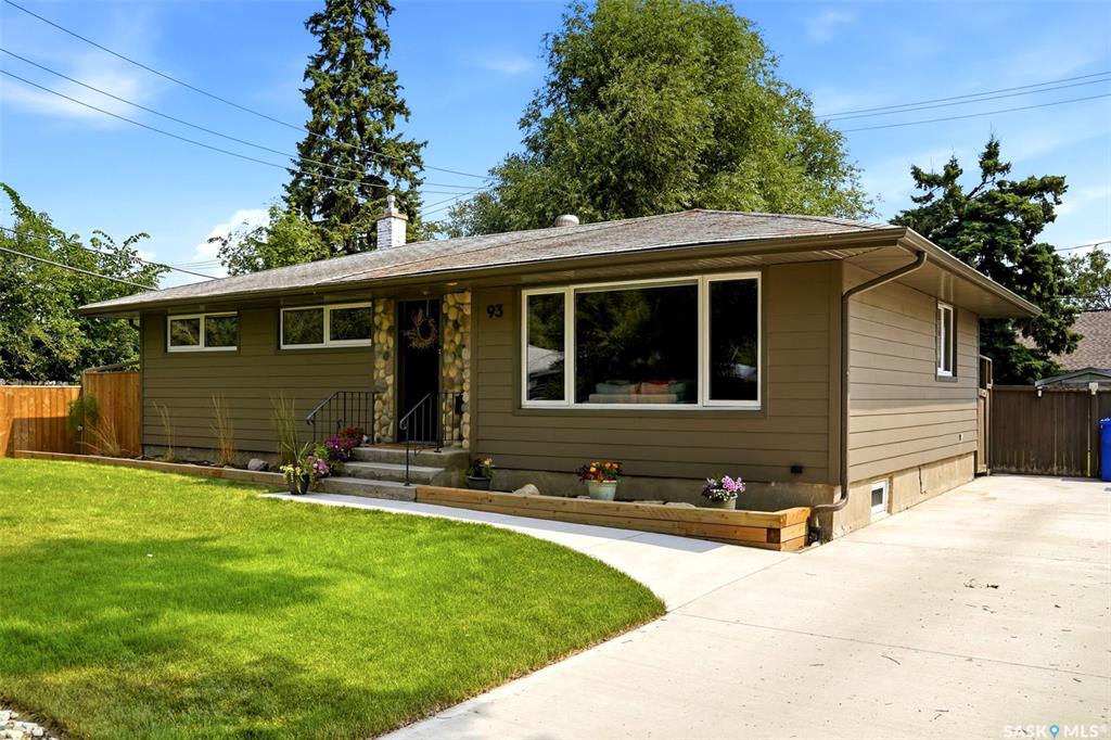 MLS® listing #SK043295 for sale located at 93 Martin Street