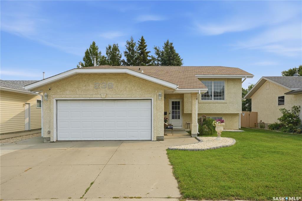 MLS® listing #SK043302 for sale located at 239 Manning Crescent