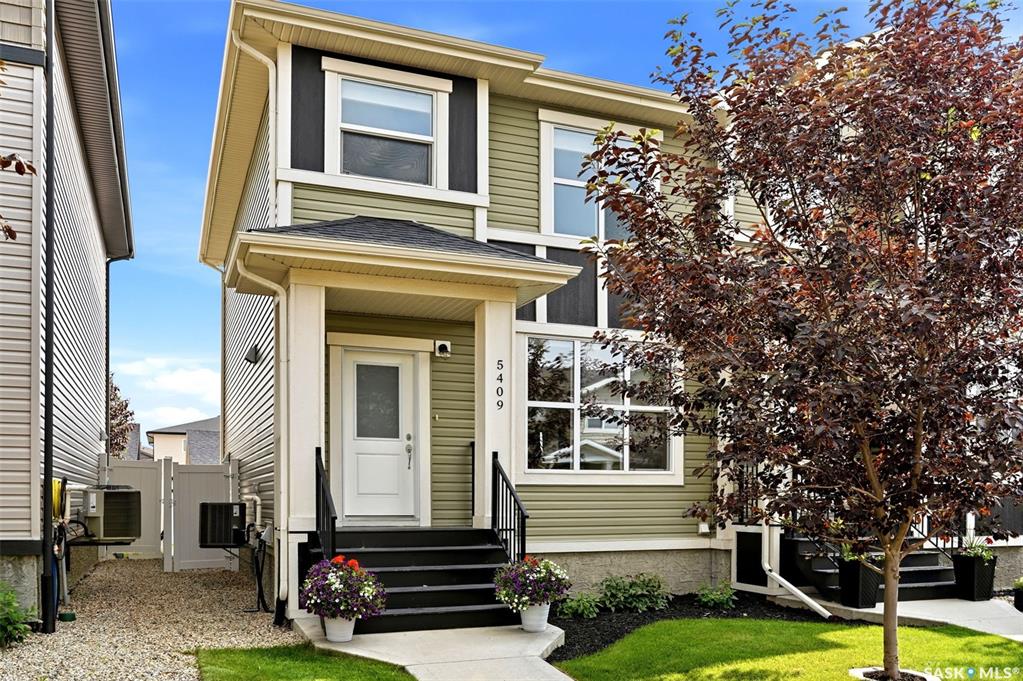 MLS® listing #SK043415 for sale located at 5409 Green Silverberry Drive E