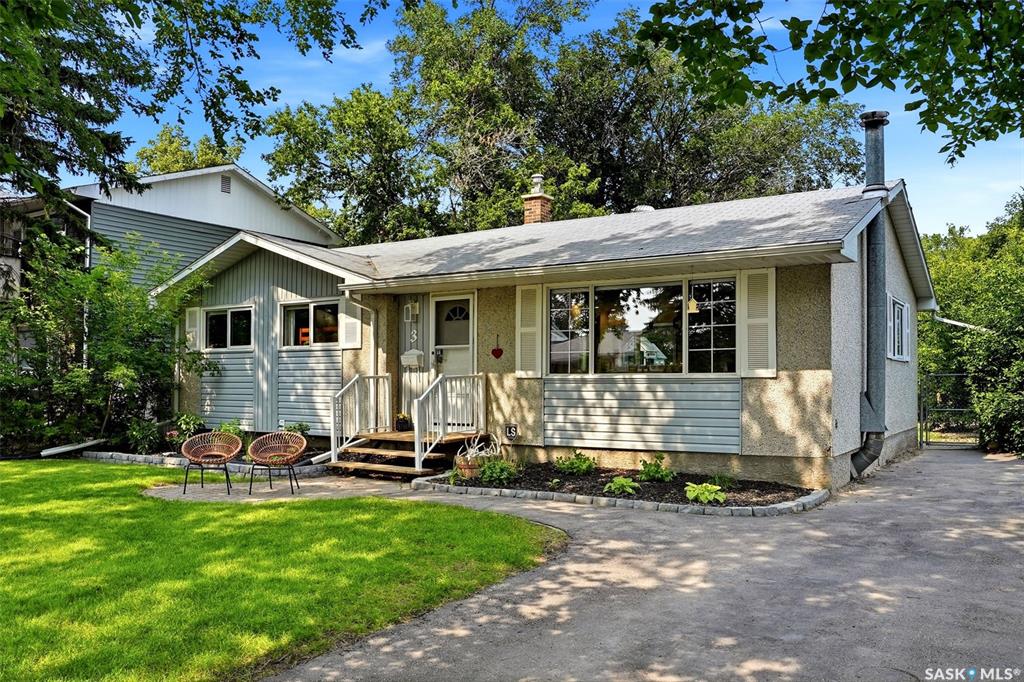 MLS® listing #SK043494 for sale located at 3 Woodlawn Place