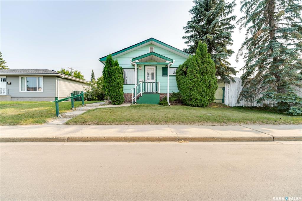 1233 Coteau Street W, SK043525, Saskatchewan,