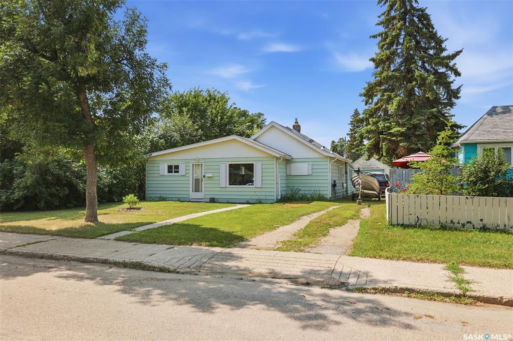 925 L Avenue S, SK043530, Saskatchewan,