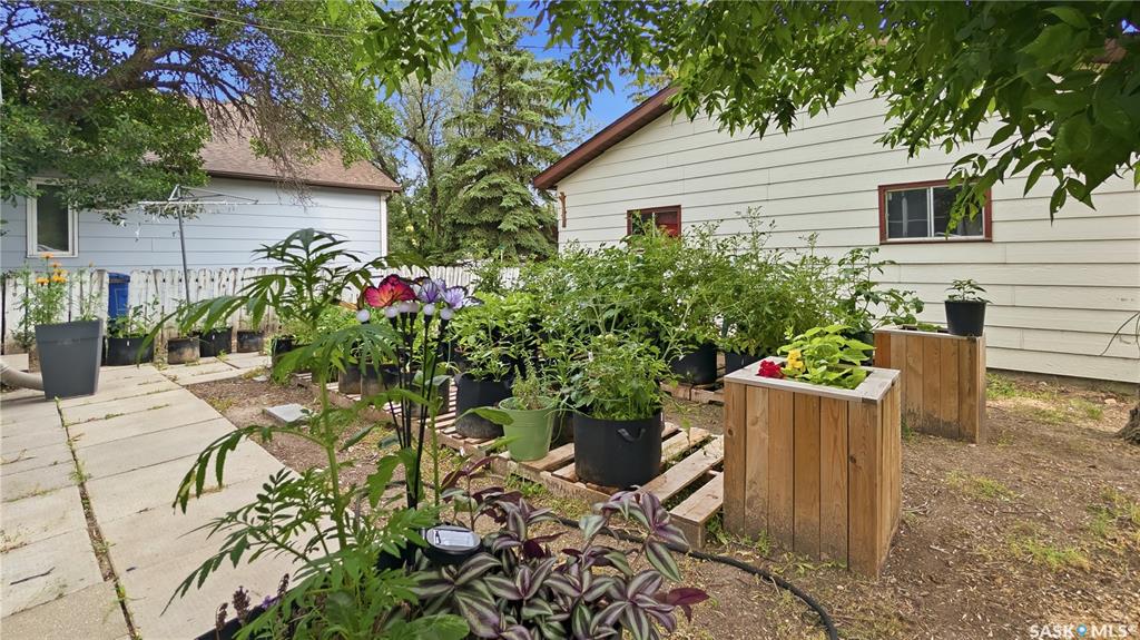 Fourth View of 202 2nd Avenue E, Rosetown, Saskatchewan, S0L 2V0