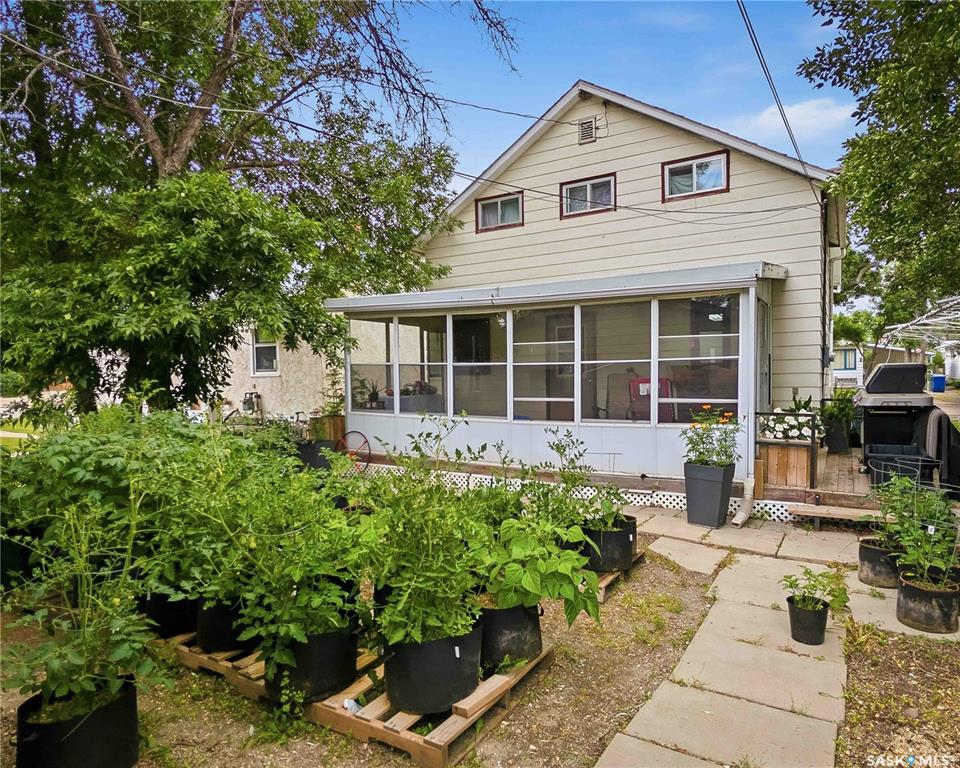 Fifth View of 202 2nd Avenue E, Rosetown, Saskatchewan, S0L 2V0