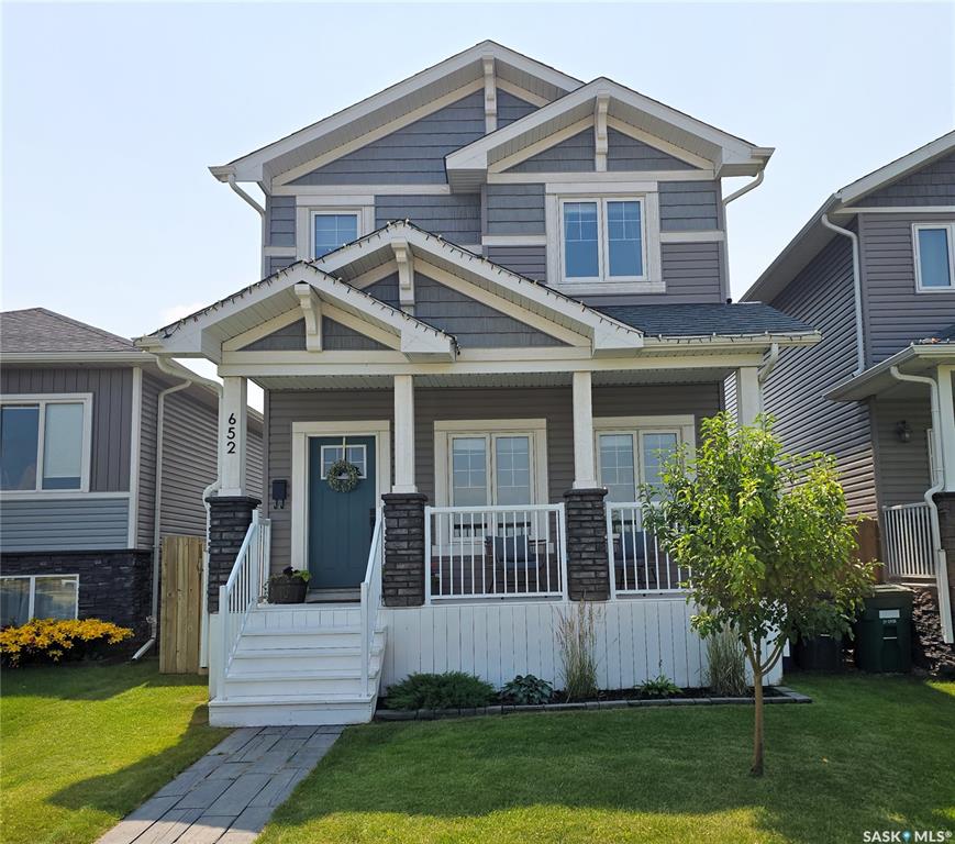 652 Ells Crescent, SK043585, Saskatchewan,