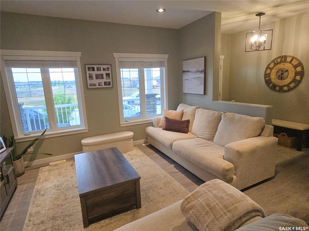 Third View of 652 Ells Crescent, Kensington, Saskatoon, Saskatchewan, S7L 6H9