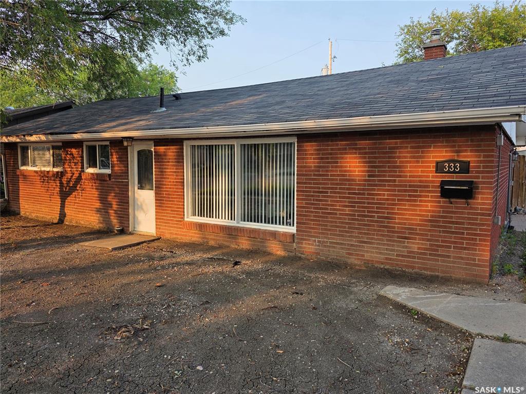 MLS® listing #SK043590 for sale located at 333 Elphinstone Street