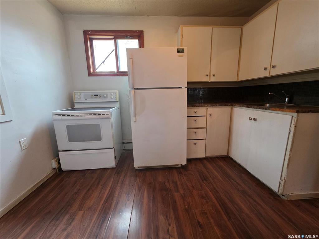 Fourth View of 927 North Railway Street E, North East, Swift Current, Saskatchewan, S9H 1E4