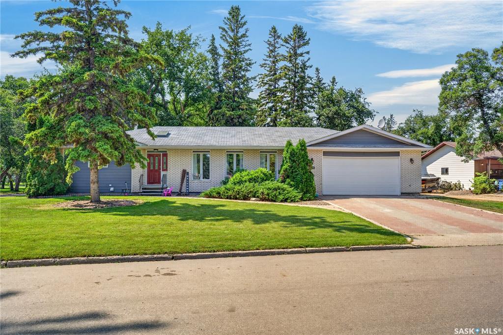 1601 100 A Street, SK043903, Saskatchewan,