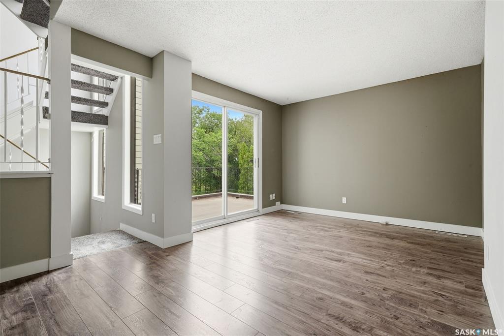 Fifth View of 5136 10th Avenue, Pioneer Village, Regina, Saskatchewan, S4T 7P5