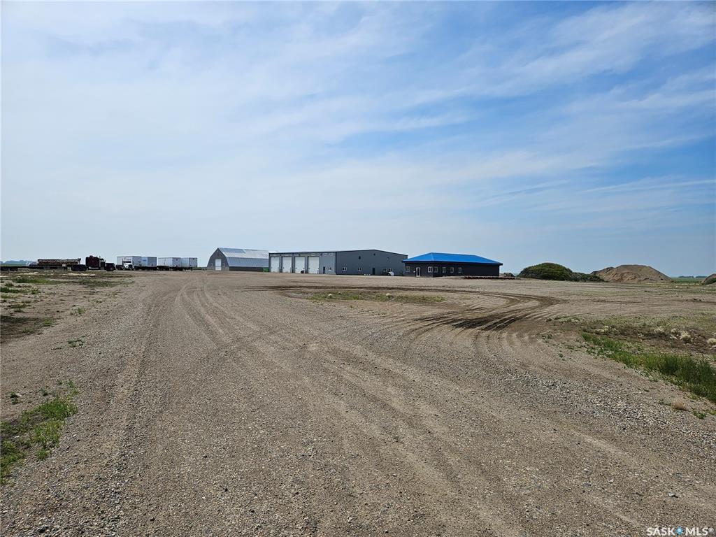Carlyle Contracting Buildings & Land, SK043984, Saskatchewan,
