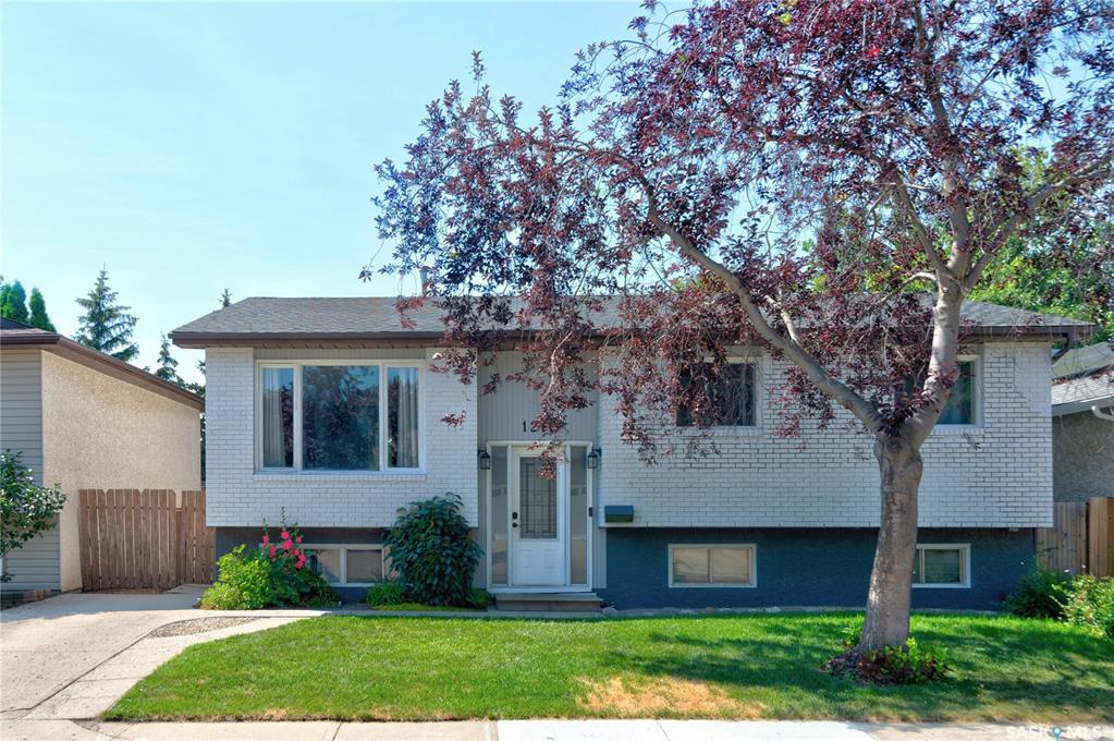 MLS® listing #SK044024 for sale located at 1210 Flexman Crescent