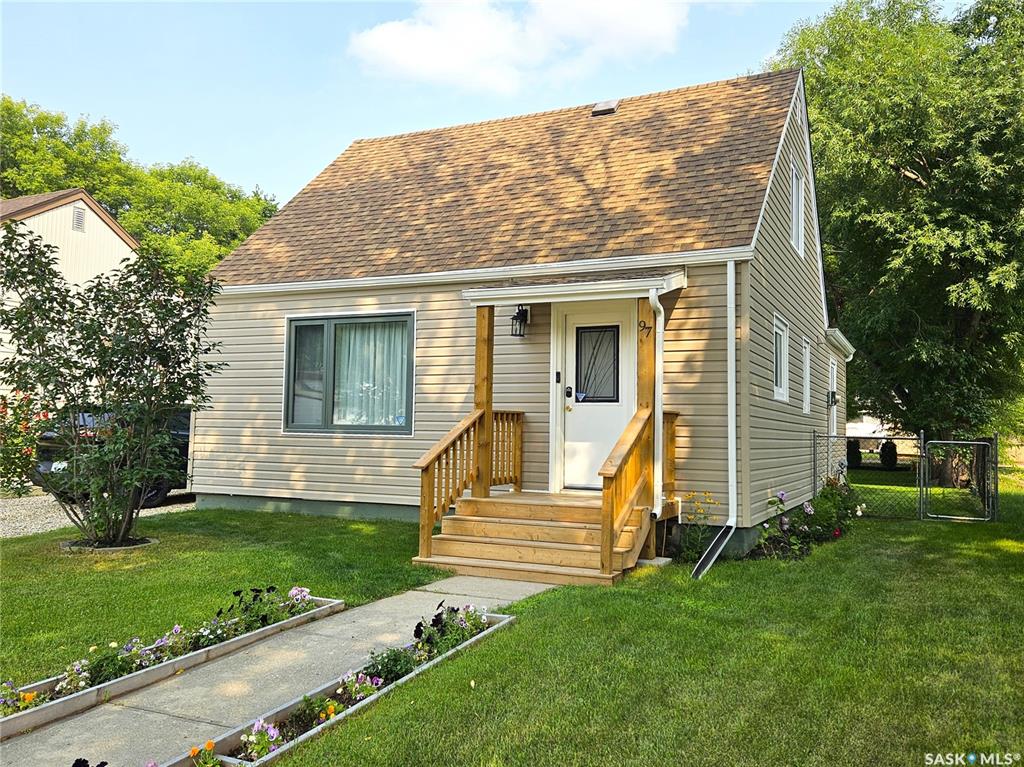 97 Betts Avenue, SK044056, Saskatchewan,