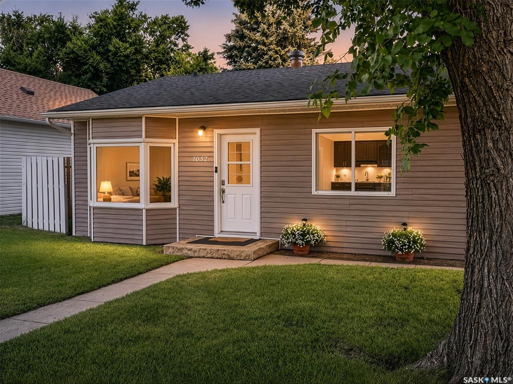 1032 Lillooet Street W, SK044090, Saskatchewan,