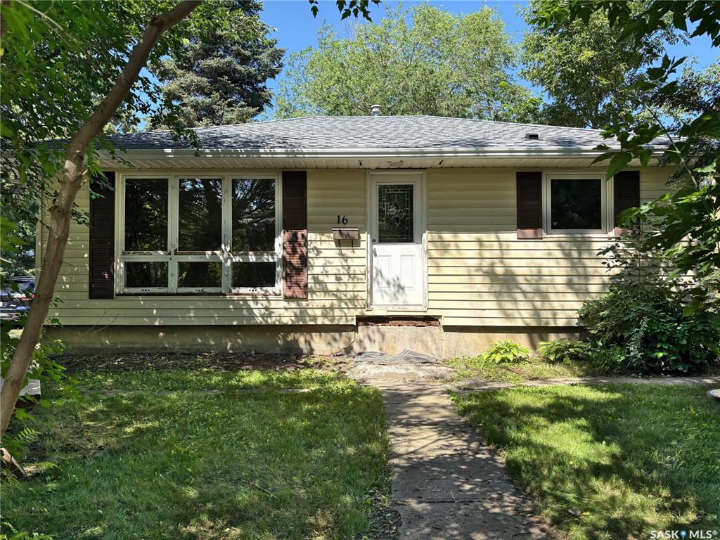 16 29th Street E, SK044160, Saskatchewan,
