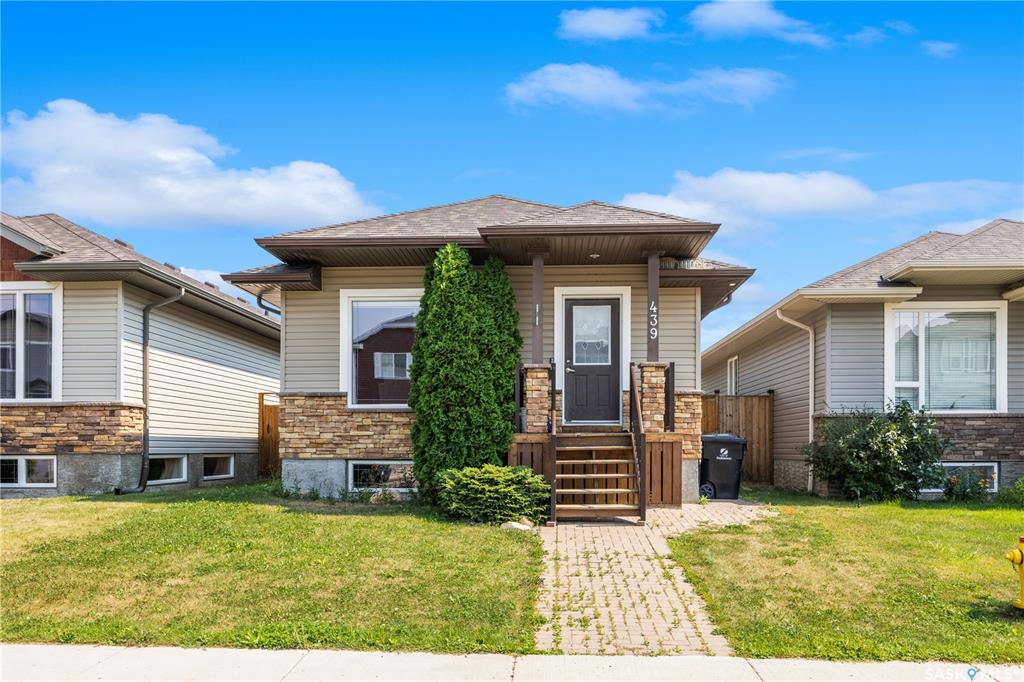 439 Coad Manor, SK044204, Saskatchewan,