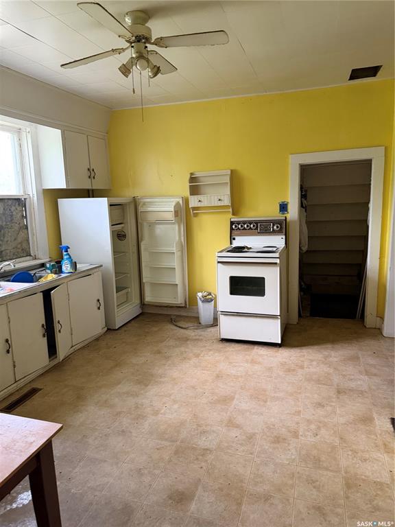 Second View of 301 Elizabeth Street, Stockholm, Saskatchewan, S0A 3Y0