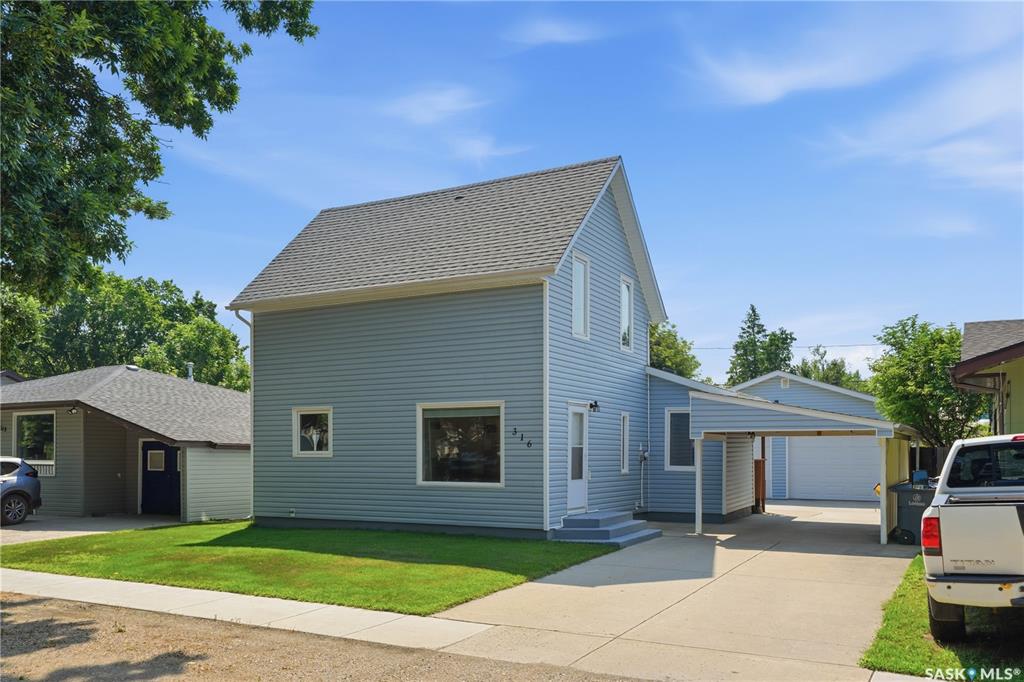 Second View of 316 1st Street E, Langham, Saskatchewan, S0K 2L0