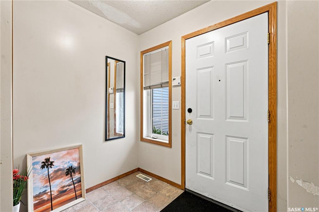Third View of 110 Keevil Crescent #2, University Heights, Saskatoon, Saskatchewan, S7N 4N8
