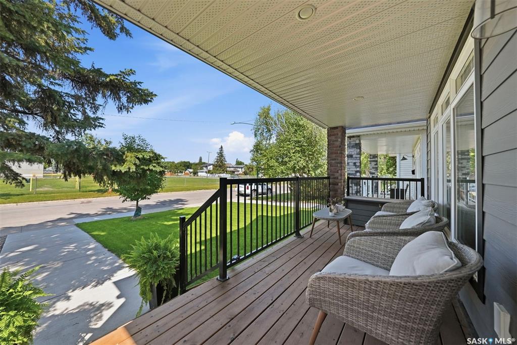 Second View of 918 3rd Street, Haultain, Saskatoon, Saskatchewan, S7H 1M7