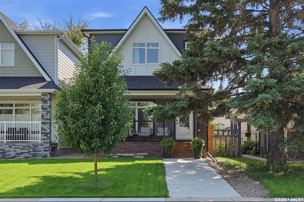 Third View of 918 3rd Street, Haultain, Saskatoon, Saskatchewan, S7H 1M7