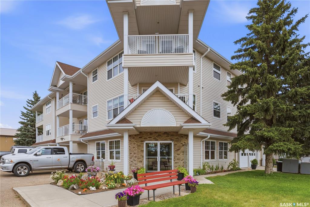 Second View of 100 5th Avenue #205, Regina Beach, Saskatchewan, S0G 4C0