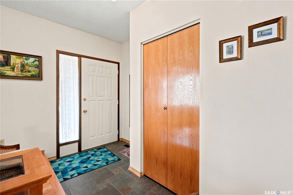 Fifth View of 522 Delaronde Road, Lakeview SA, Saskatoon, Saskatchewan, S7J 4A8