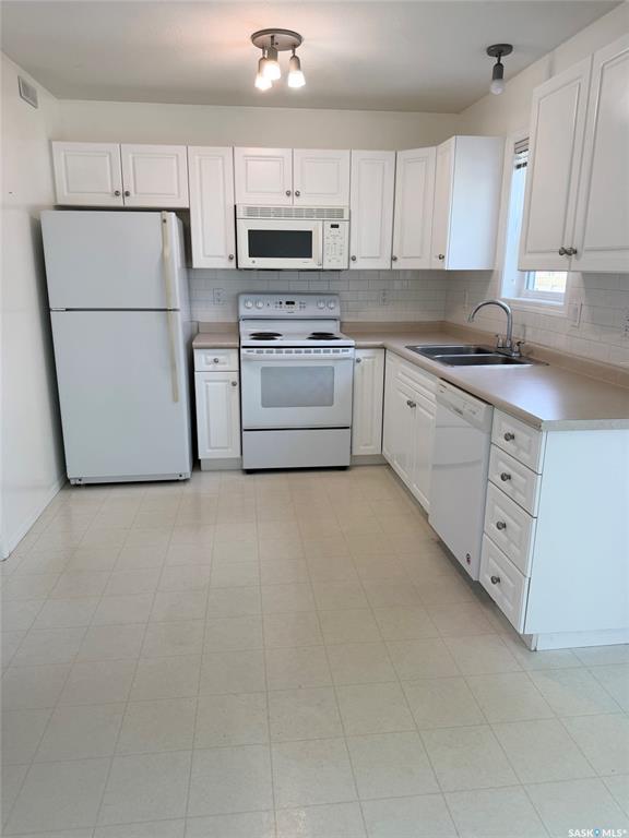 Fourth View of 203 Herold Terrace #86, Lakewood S.C., Saskatoon, Saskatchewan, S7V 1H6